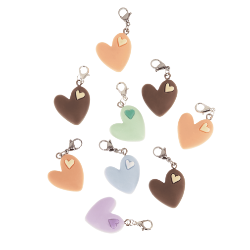 Zawieszka typu CHARMS HEART IN HEART POM POM